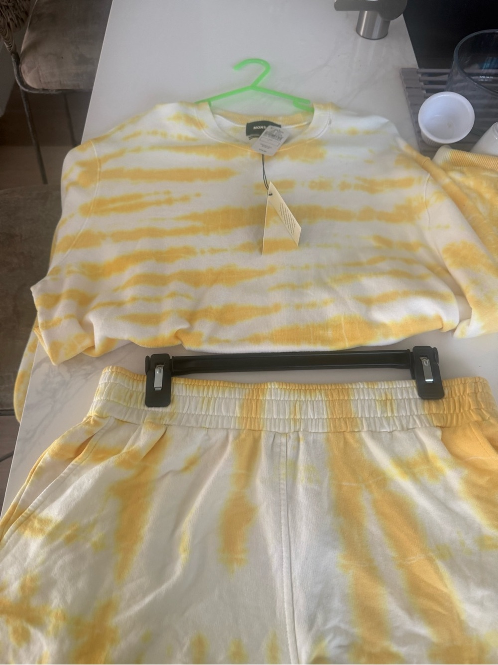 Monrow Yellow & White Tie-Dye Cropped Sweatshirt